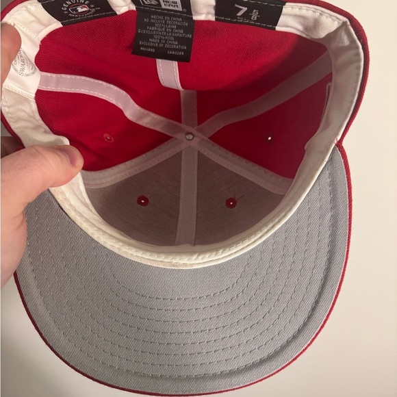 New Era Cincinnati Reds Fitted Hat - Picture 5 of 5